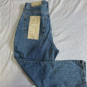Women’s NWT Everlane Curvy 90’s Cheeky Straight Jeans 31